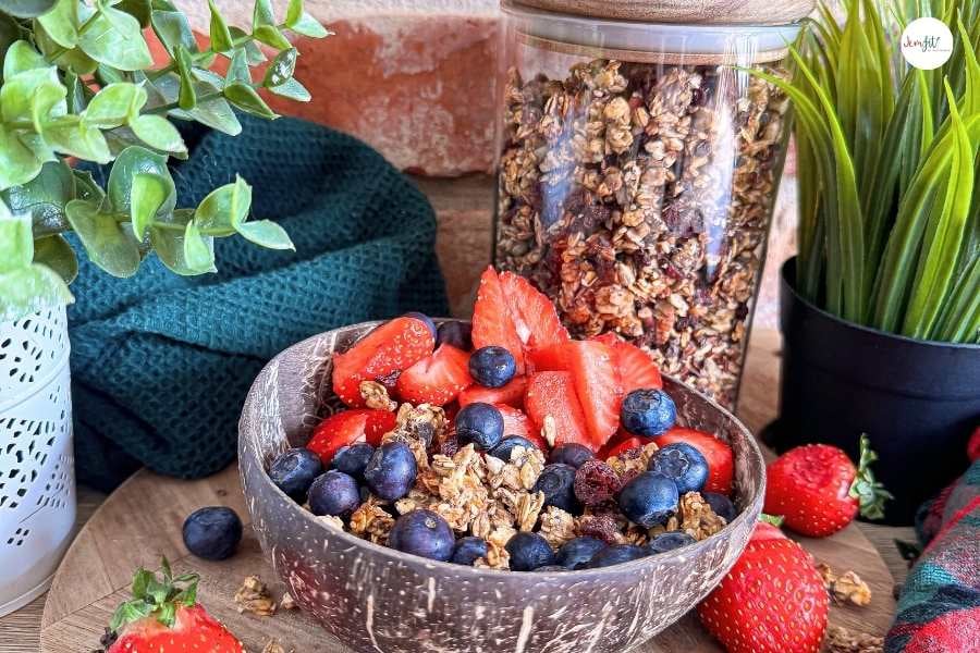 Zdrowa granola, pyszna, chrupiąca, znakomita, idealny dodatek