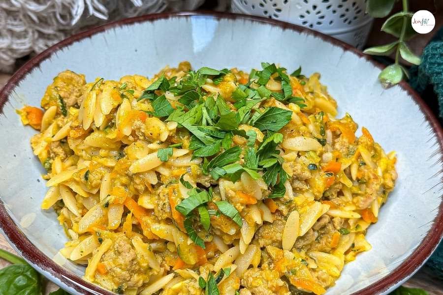 Propozycja obiadowa z makaronem orzo