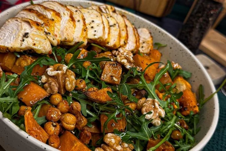 Rozgrzewająca sałatka idealna na każdą okazję