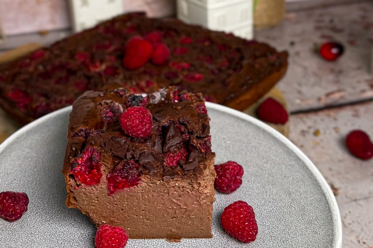 przepyszna porcja brownie z serka wiejskiego