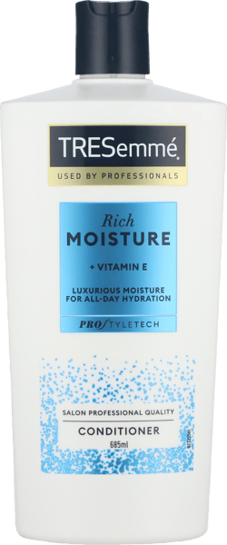Modelbillede af Rich Moisture TRESemmé Conditioner