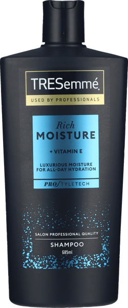 Modelbillede af Rich Moisture TRESemmé Shampoo 685 ml