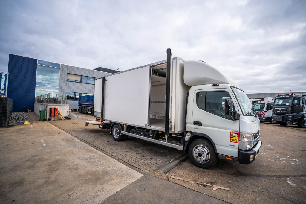 MITSUBISHI FUSO FUSO CANTER 7C15-DUONIIC HYBRID / 600 BI TEMP 2017 E63343 FUSO FUSO CANTER 7C15-DUONIIC HYBRID / 600 BI TE...