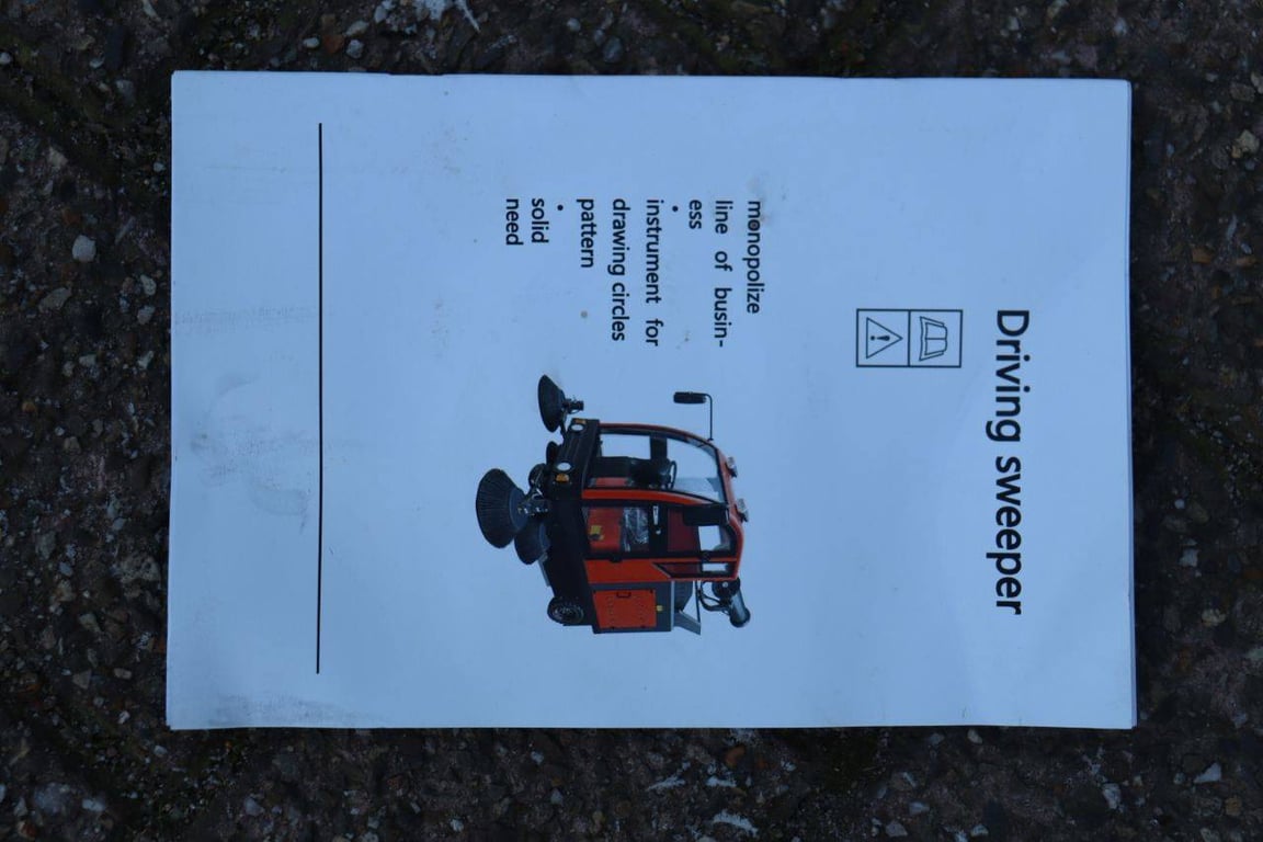ZVOX 2000G Electric Sweeper 2025 New 2025 ZVOX 2000G 2025 0 image 12