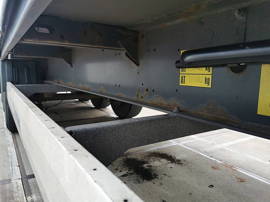 KRONE SDP 02 bär 2 tons taillift 2018 SDP 02 BÄR 2 TONS TAILLIFT 2018 1 image 8