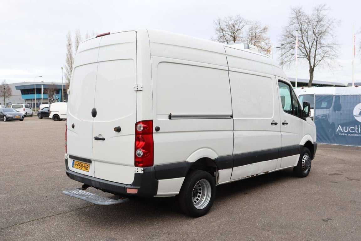 Refrigerated van Volkswagen Crafter Diesel 2013 2013 Volkswagen Crafter 2013 1 image 6