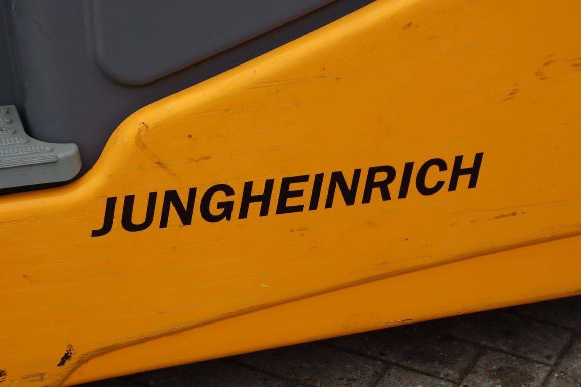 Heavy machinery product image - Image 15 of 15