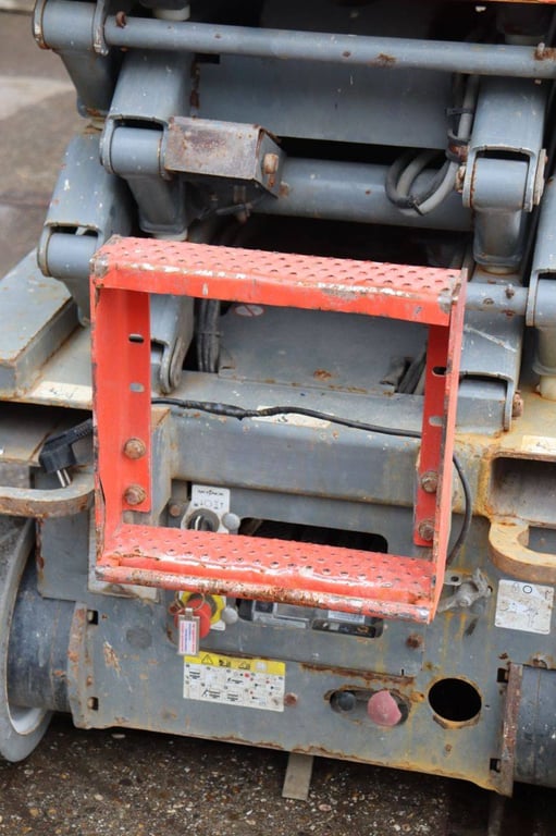 Scissor Lift SkyJack SJ3219 Electric 7.8m 2015 2015 SJ3219 2015 1 Scissor Lifts image 10
