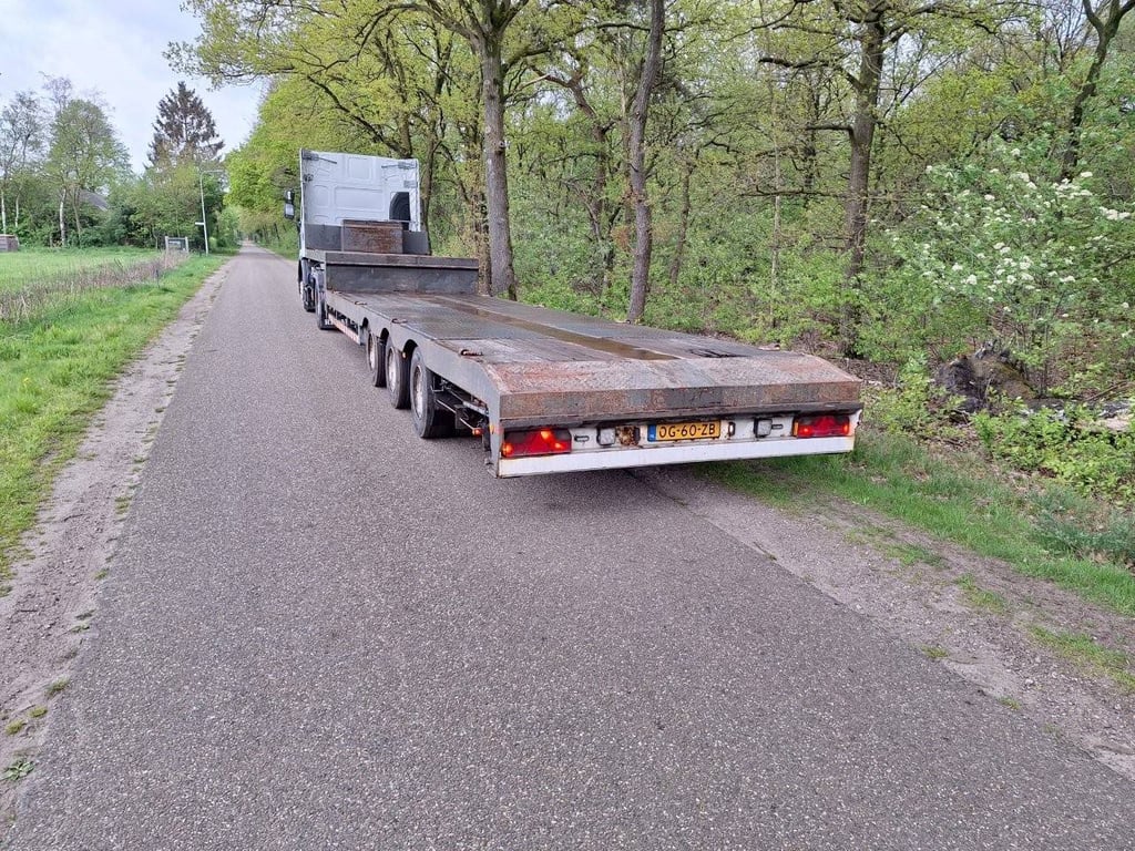 Semi-Low Loader Lintrailers 3 LSDU 18-27 2002 2002 Lintrailers 3 LSDU 18-27 2002 1 image 3
