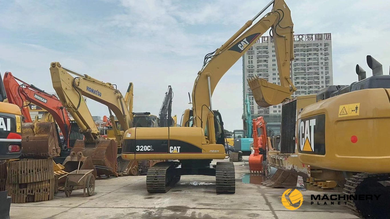 320CL Caterpillar Used Crawler Excavator LOW PRICE 320CL 2018 1 Crawler Excavators image 3