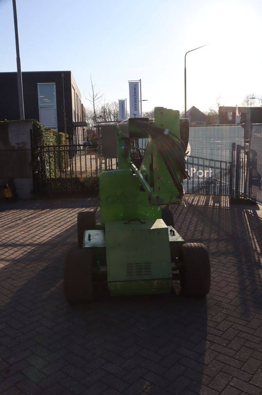 Niftylift HR12NDE Electric + Diesel 12m Articulated Boom Lift 2014 2014 Niftylift HR12NDE 2014 1 image 5