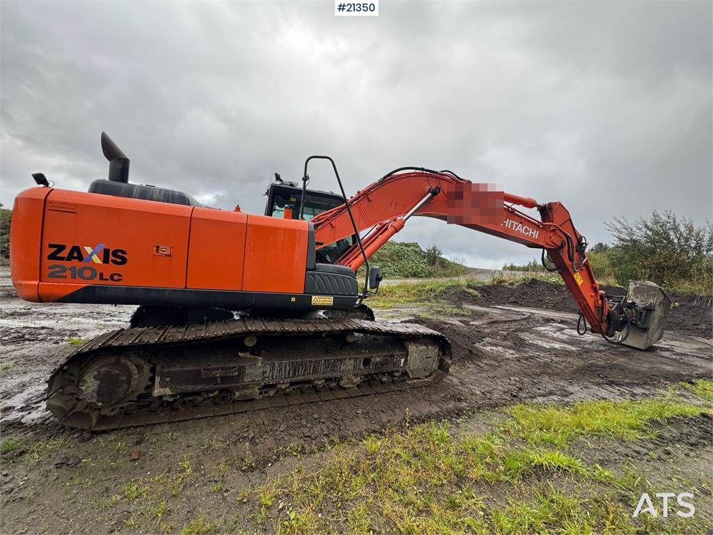 Hitachi ZX210LC w/ new certification. Only 2600 hours! 2015 21350 ZX210LC w/ new certification. Only 2600 hours! 2015 1 Cr...