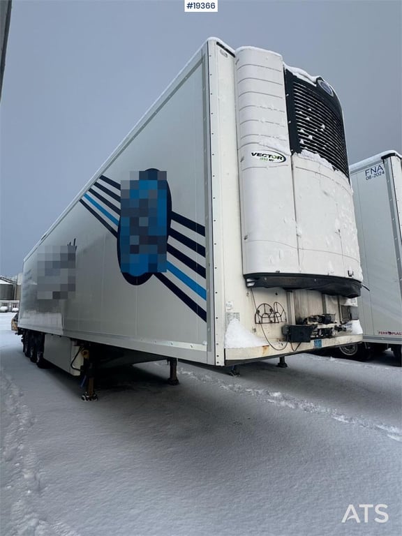 Schmitz Cargobull closed semi-trailer w/ Carrier aggregate and lift 2016 19366 Schmitz Cargobull closed semi-trailer w/ Ca...