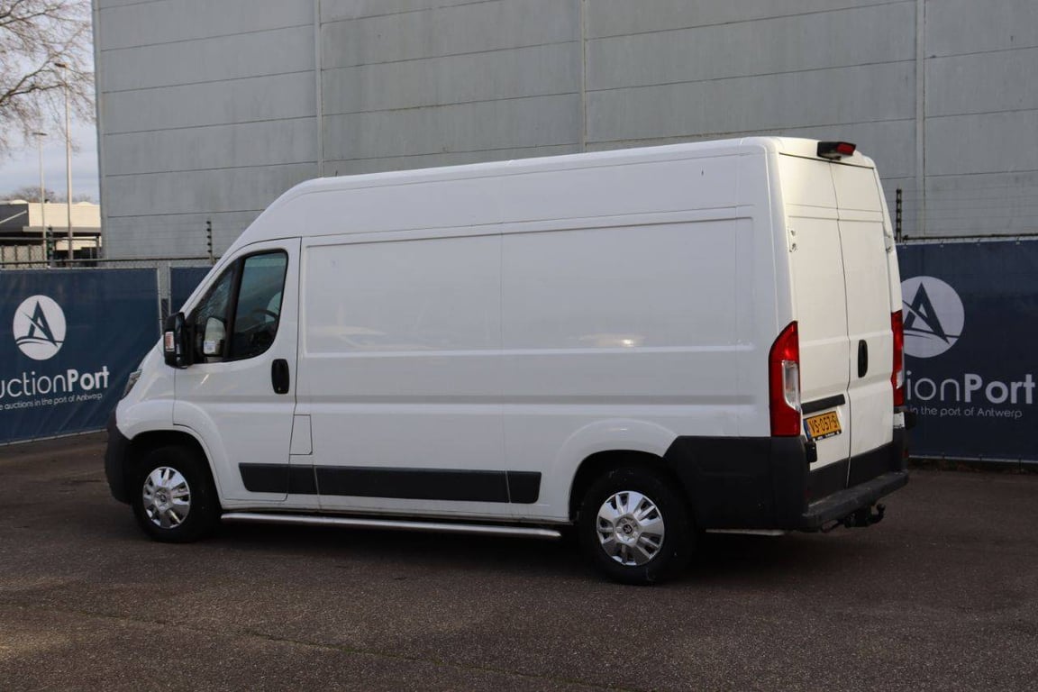 Peugeot Boxer Diesel 2016 Van 2016 Peugeot 2016 1 image 4
