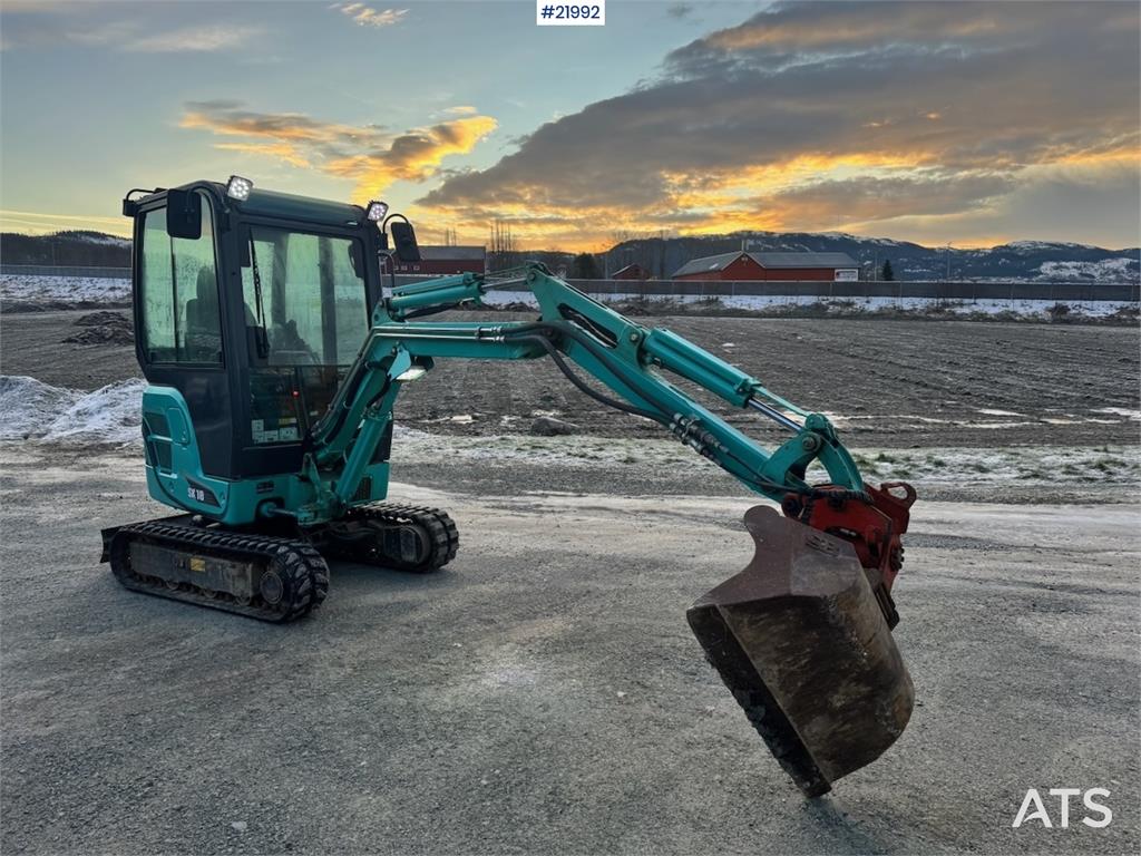 Kobelco SK18 Mini excavator w/ Powertilt, 3 buckets, rippe 2016 21992 SK18 Mini excavator w/ Powertilt, 3 buckets, rippe 2...