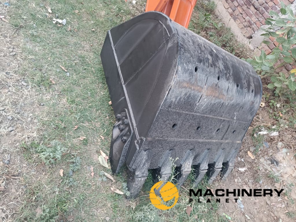 Tata Hitachi Zaxis 220LC 220LC 2024 2 Crawler Excavators image 5