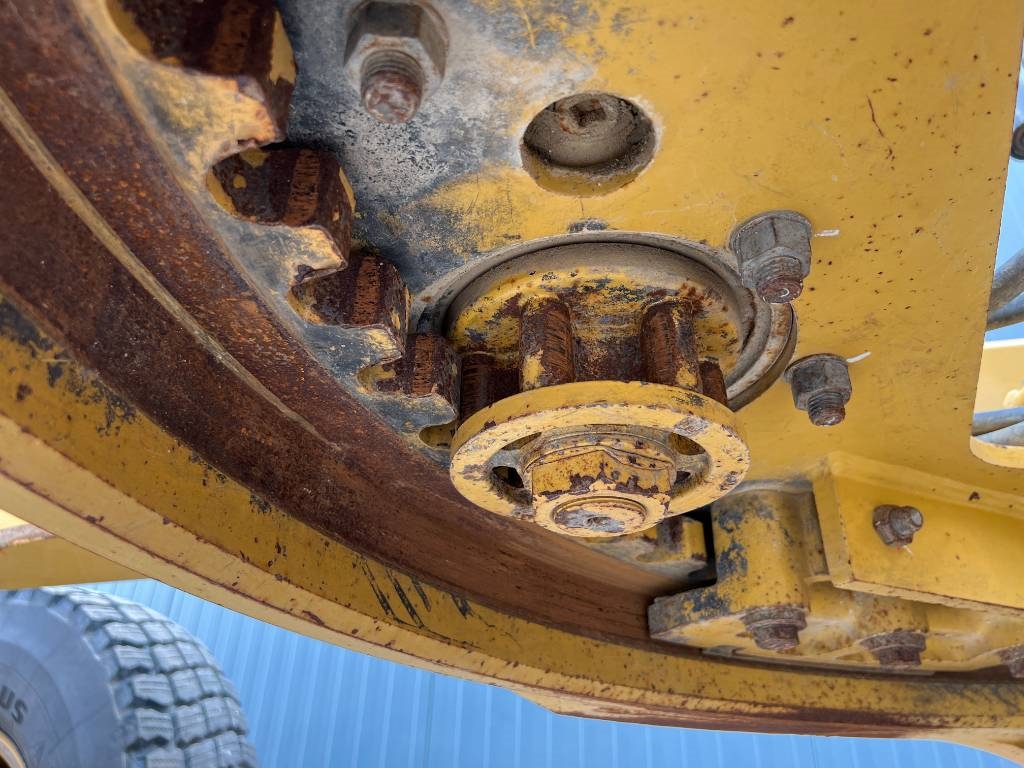 CAT 140M2 AWD 2012 207182 140M2 AWD 2012 1 Motor graders image 10