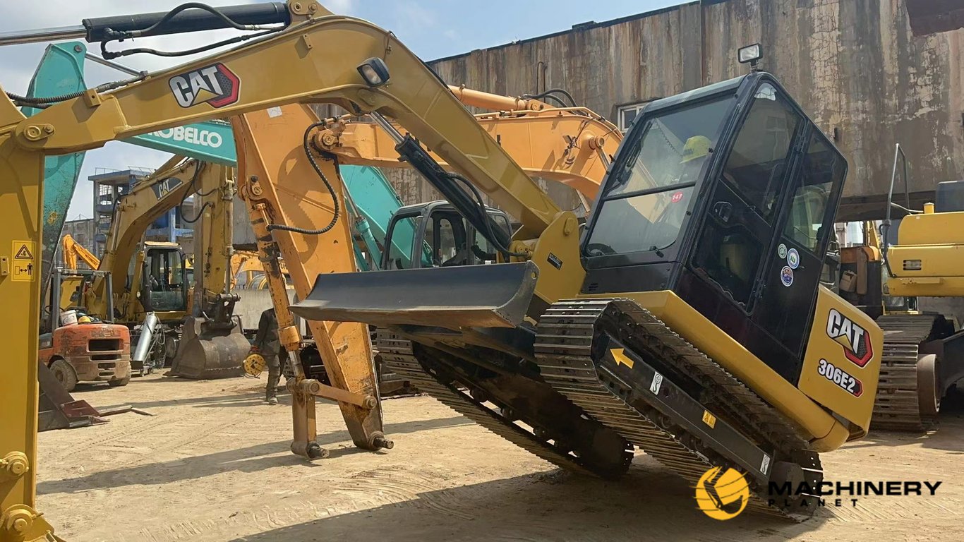 306 CATERPILLAR used mini excavator hot sale 306 2021 1 image 3
