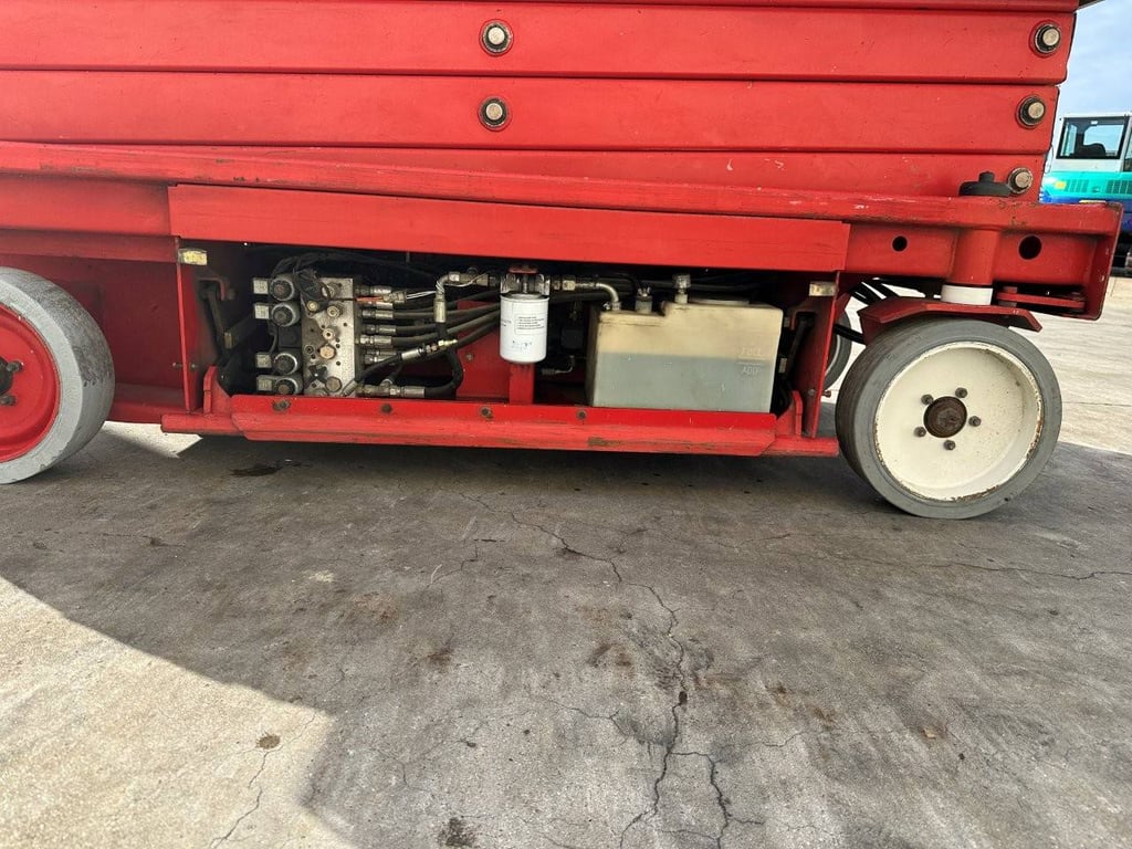 Scissor lift JLG 2646 Electric 7.92m 2002 2002 2646 2002 1 Scissor Lifts image 10