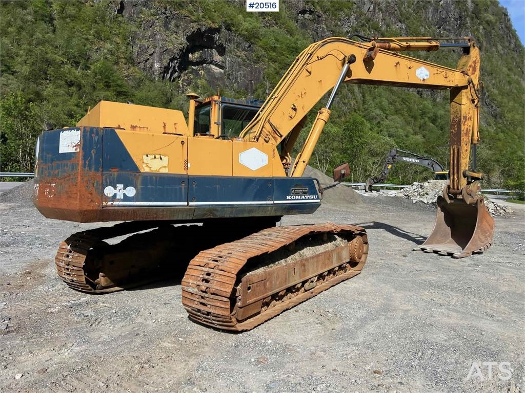 Komatsu PC200-3 Excavator W/ Toothed Bucket. WATCH VIDEO 1998 20516 PC200-3 Excavator W/ Toothed Bucket. WATCH VIDEO 1998 ...