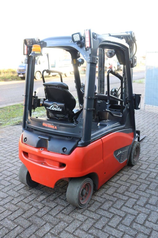 Forklift Linde E16P-02 Electric 1600kg 2018 2018 E16P-02 2018 1 Forklift image 6