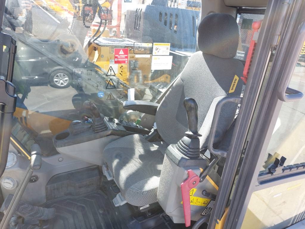 Volvo ECR 235 EL 2017 ATR-1898 ECR 235 EL 2017 1 Crawler Excavators image 7