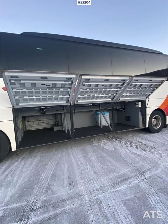 Setra S 515 HD bus w/ 49+2+1 seats, and low km condition 2017 22204 Setra S 515 HD bus w/ 49+2+1 seats, and low km conditi...