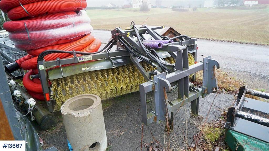 Holms SL-2.5 sweeper 2016 13667 Holms SL-2.5 sweeper 2016 1 image 3