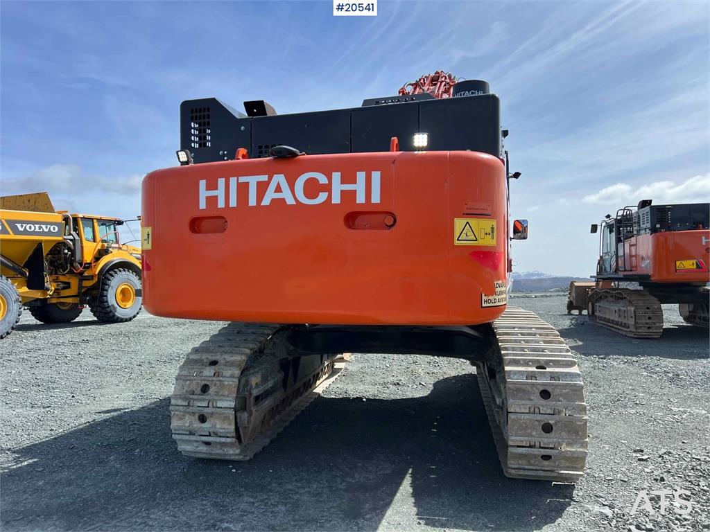 Hitachi zx530LCH-6 excavator w/ bucket. WATCH VIDEO 2018 20541 zx530LCH-6 excavator w/ bucket. WATCH VIDEO 2018 1 Crawler ...