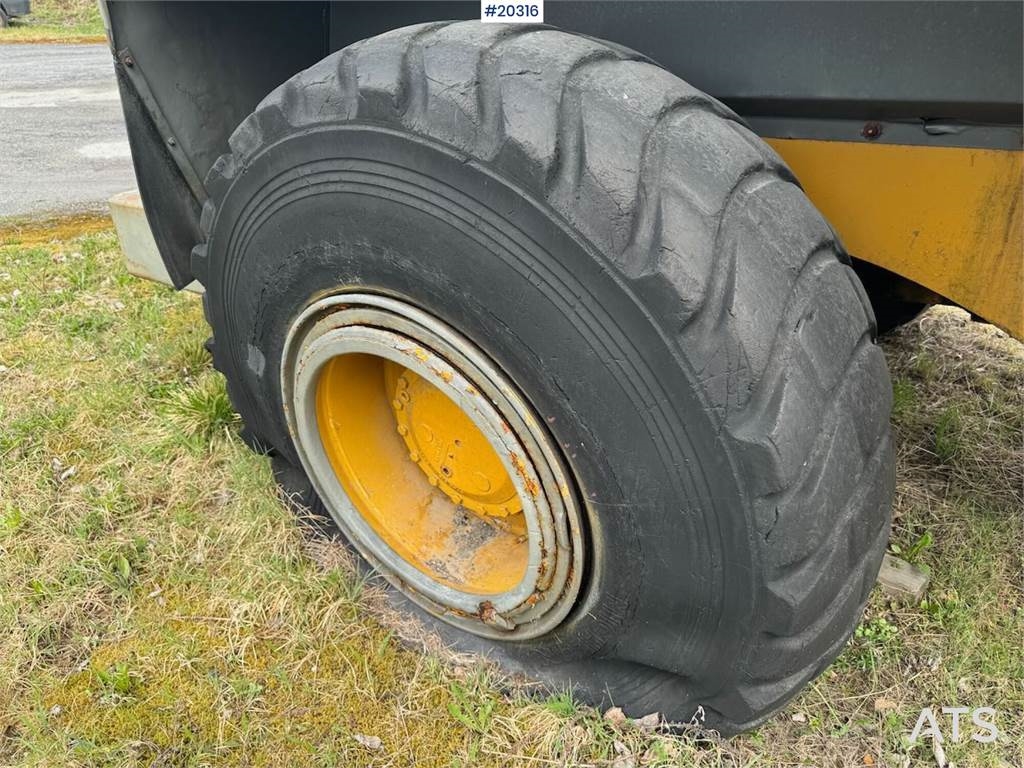 Hanomag 55C Wheel loader w/ bucket 1976 20316 Hanomag 55C Wheel loader w/ bucket 1976 1 Wheel Loaders image 11