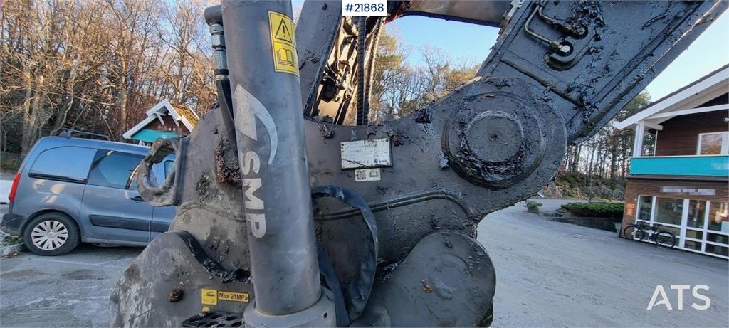 Volvo ECR235 EL excavator w/ digging bucket, sanding buc 2025 21868 ECR235 EL excavator w/ digging bucket, sanding buc 202...