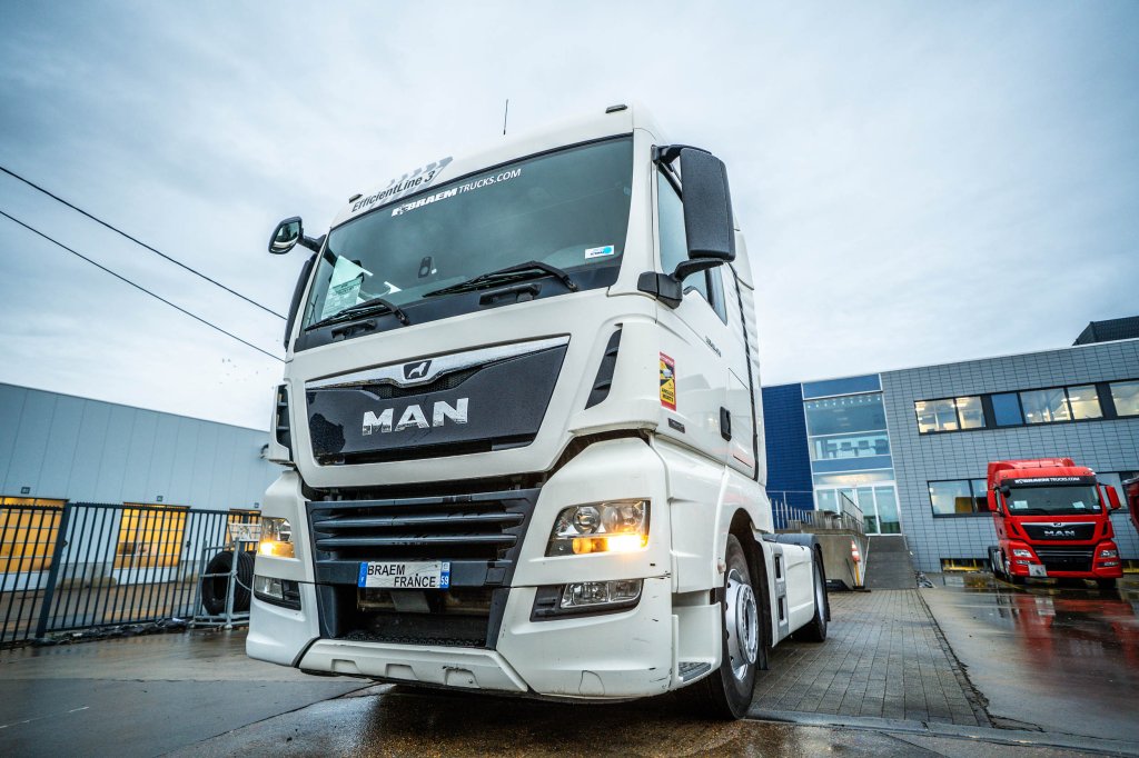 MAN TGX 18.470 XLX + INTARDER 2019 E65102 TGX 18.470 XLX + INTARDER 2019 1 image 2