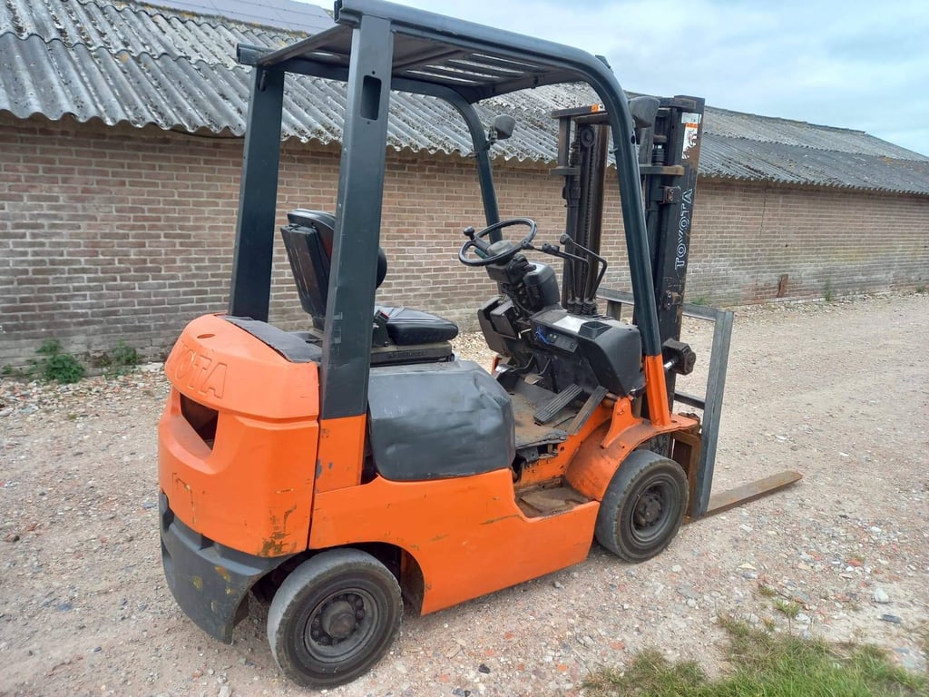 Forklift Toyota 02-7FD14 Diesel 1400kg 3.0m 02-7FD14 1 Forklift image 3