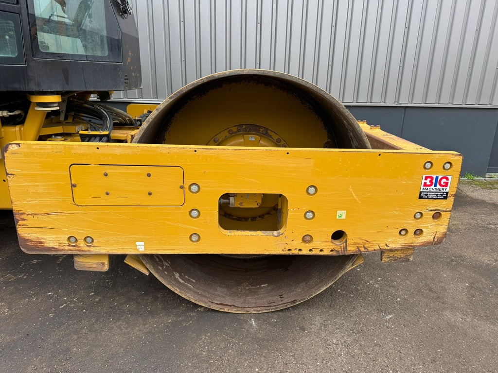 Caterpillar CS66B 2019 00033744 CS66B 2019 1 image 11
