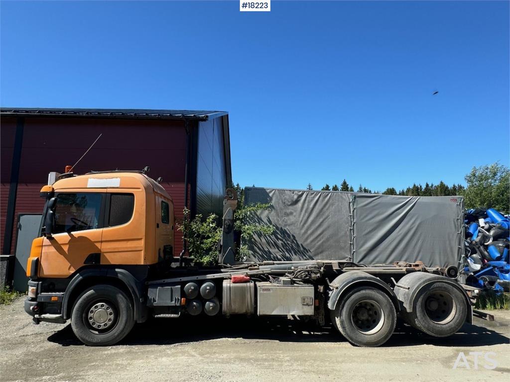 Scania 124G hook truck w/ Palift hook with articulation S 2004 18223 124G hook truck w/ Palift hook with articulation S 20...