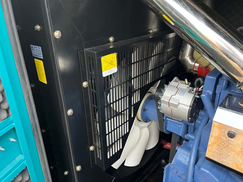 Giga power LT-W300GF 375 kVA silent generator 2022 00031775 Giga power LT-W300GF 375 kVA silent generator 2022 1 image 6