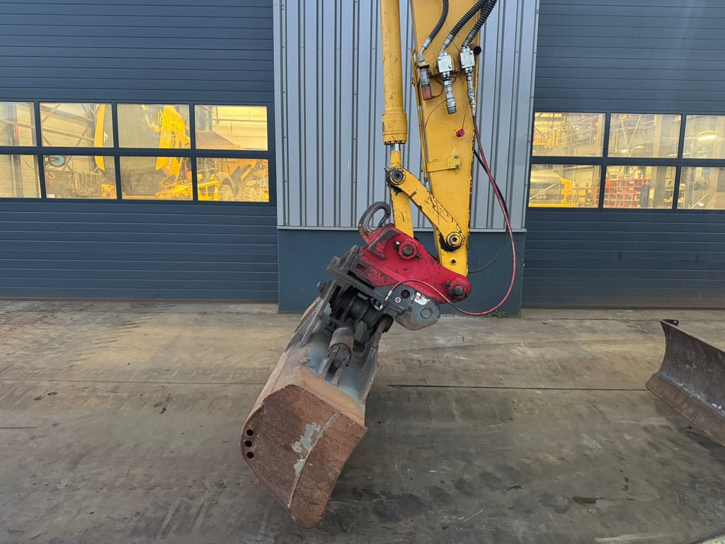 Komatsu PC138-11 2017 00033777 PC138-11 2017 1 image 9
