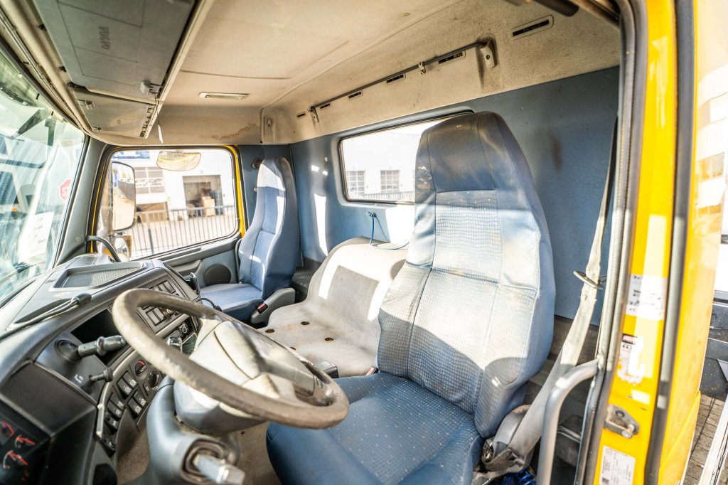 VOLVO FM400-6x2-E5 + VDL 20 T. 2009 E64685 FM400-6x2-E5 + VDL 20 T. 2009 1 image 15
