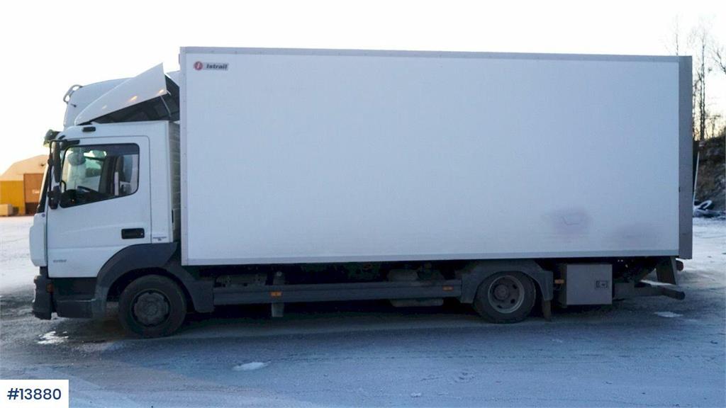 Mercedes-Benz Atego 818 box truck. 2015 13880 Atego 818 box truck. 2015 1 image 17