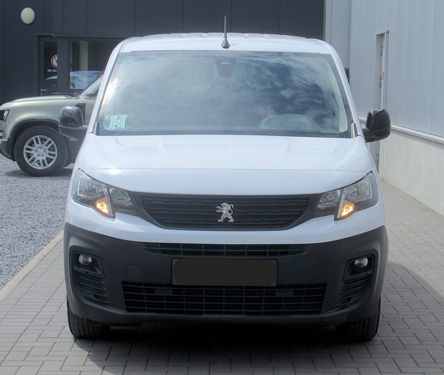 Peugeot Partner 1.5 BlueHDi Automatic Diesel 2023 2023 Peugeot Partner (III) 1.5 BlueHDi Automatic 2023 1 image 5