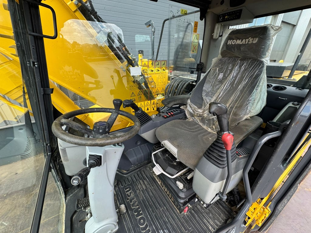 Komatsu PW180-11 2019 00033340 PW180-11 2019 1 image 8