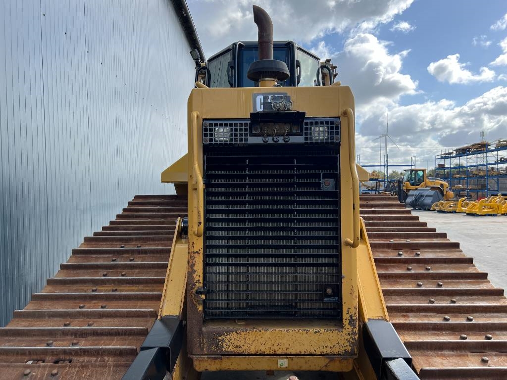 CAT D6N LGP 2016 208862 D6N LGP 2016 1 Dozers image 8