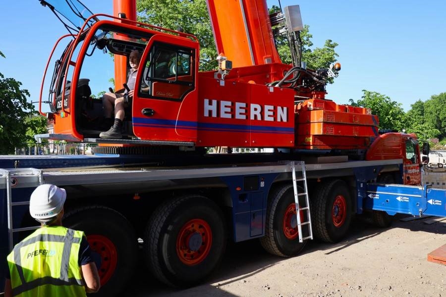 Demag AC220-5 Dutch Registration, 10x6x10, 220t Ca 2020 DEMAG - Demag AC220-5 - 60486 AC220-5 Dutch Registration, 10x6x10,...