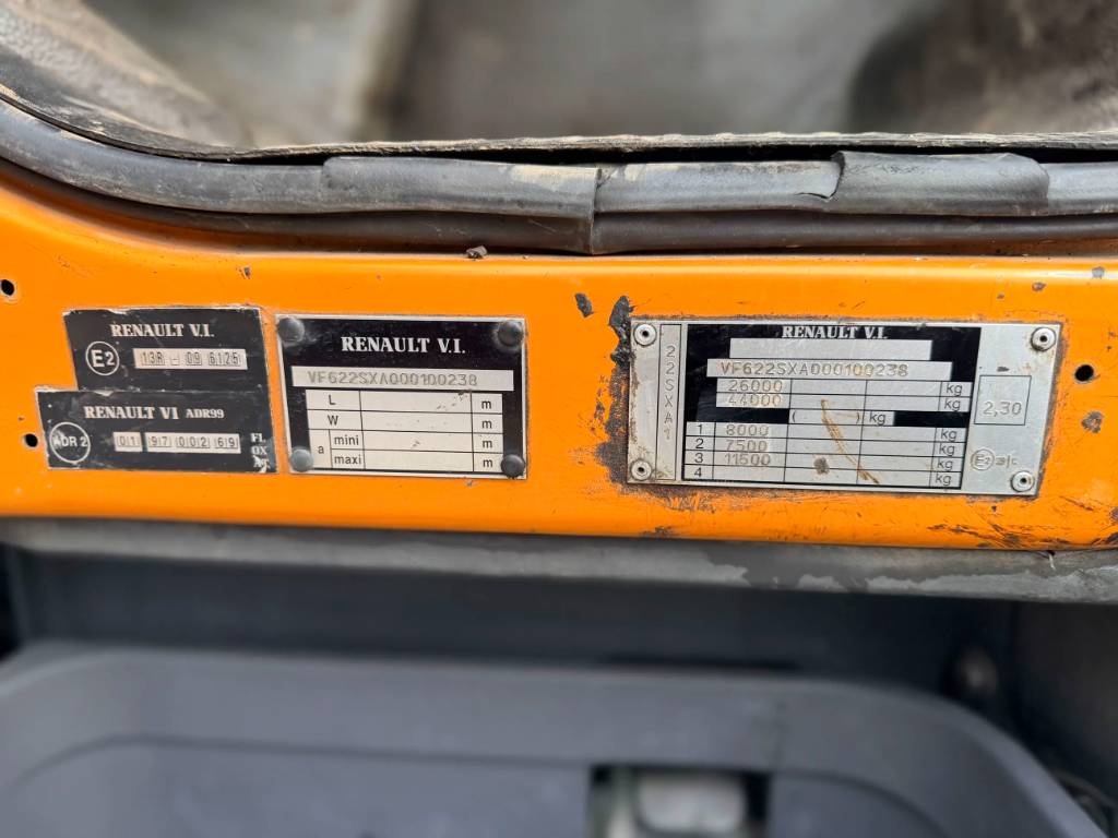 Renault Acmar - 12.000 Litres 2001 211039 Renault Acmar - 12.000 Litres 2001 1 image 9