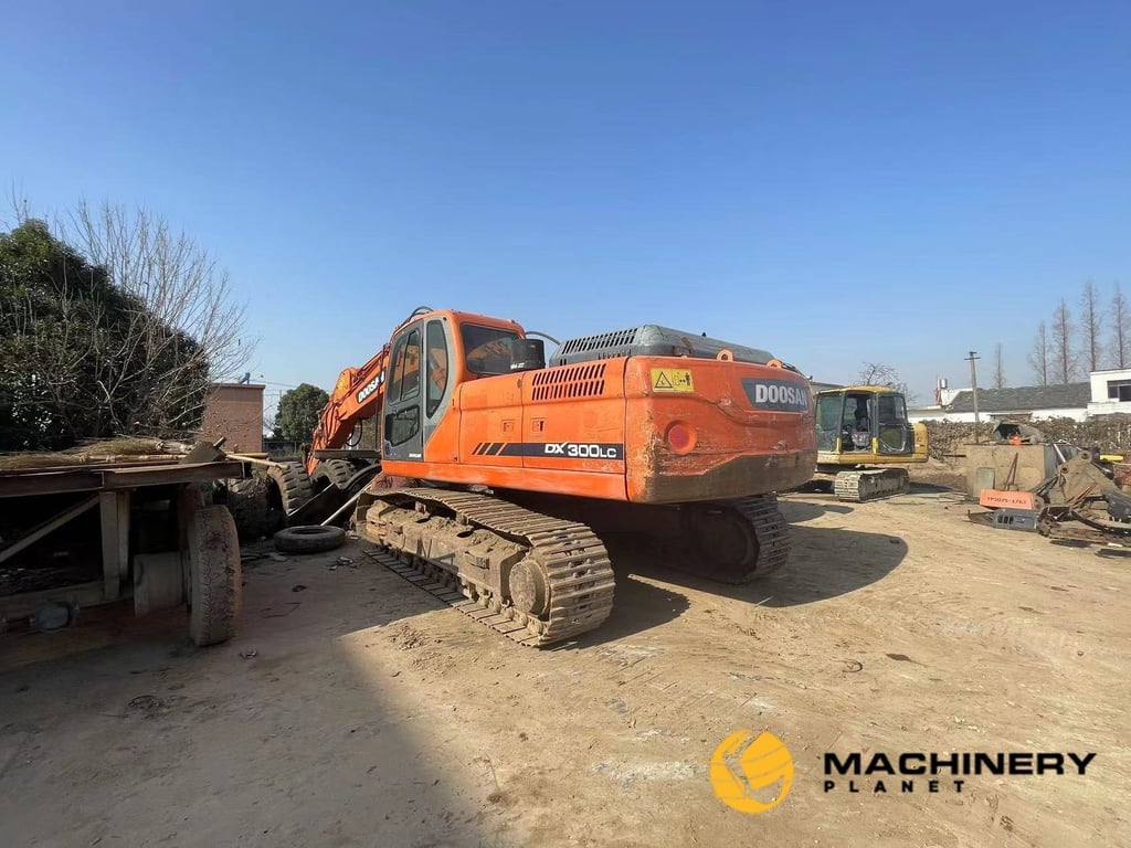 Used DOOSAN DX300LC Crawler Excavator DOOSAN DX300LC 2019 1 Crawler Excavators image 3