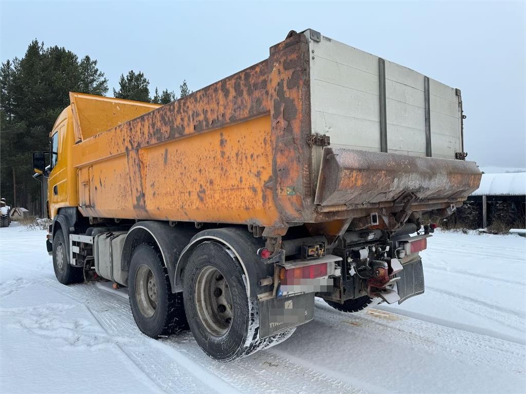 Scania R500 Tipper Truck, Snow Plow Equipped, with Underb 2005 21824 R500 Tipper Truck, Snow Plow Equipped, with Underb 20...