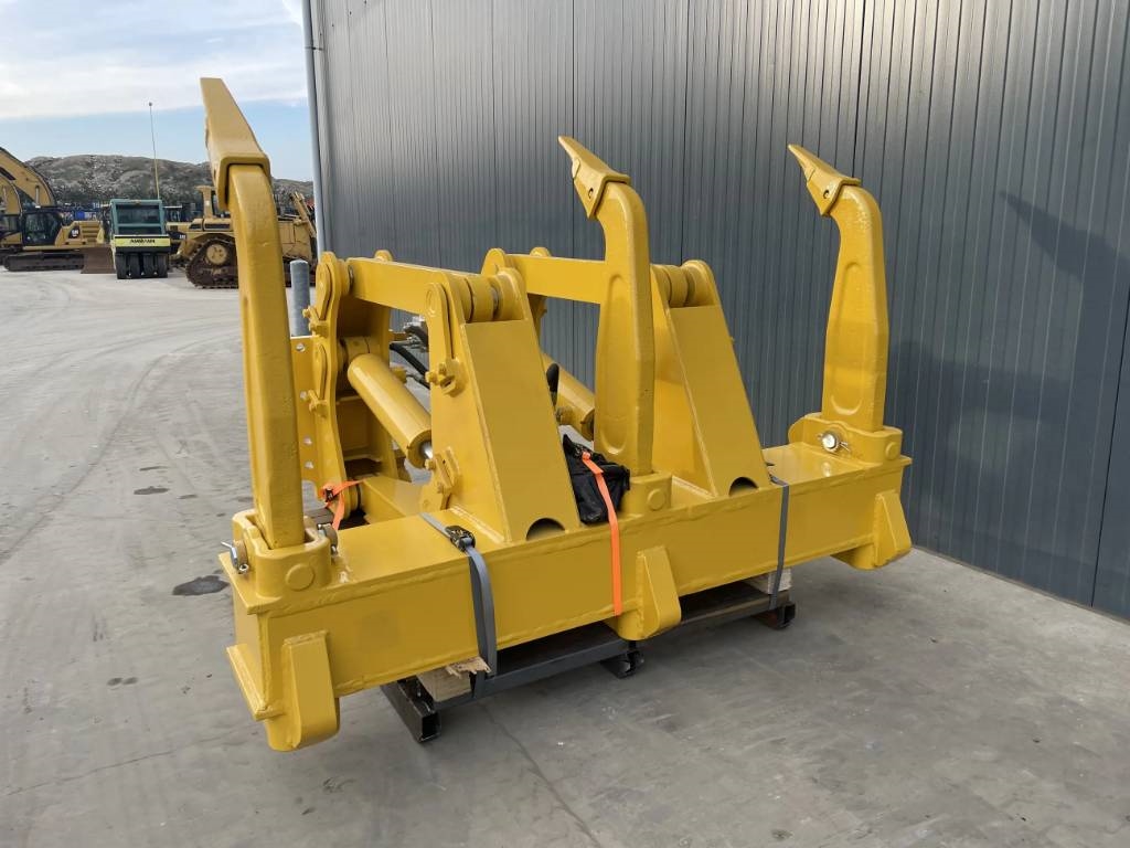 Komatsu D85 2025 904176 D85 2025 0 image 3