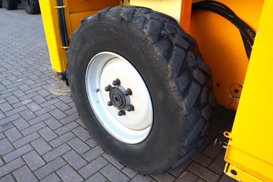 JLG 210-25 Diesel, 4x4 Drive, 23m Working Height, 1000 2011 JLG - 210-25 - 62404 210-25 Diesel, 4x4 Drive, 23m Working Hei...