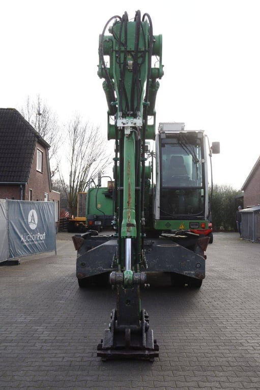 Liebherr Diesel Wheel Excavator with Outriggers 1 Wheel Loaders image 8
