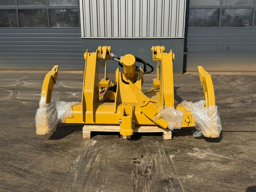 Caterpillar D6 New Gen Ripper with 1 Cylinder 2026 00033773 D6 New Gen Ripper with 1 Cylinder 2026 0 image 2